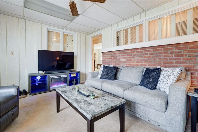 19 Ingram Drive, Gates, NY 14624