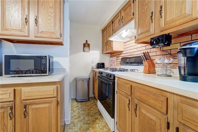 19 Ingram Drive, Gates, NY 14624