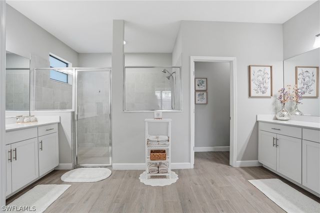 1384 Birdie DR, Naples, FL 34120