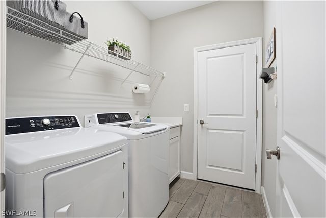 1384 Birdie DR, Naples, FL 34120