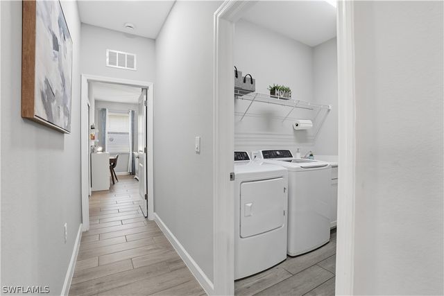 1384 Birdie DR, Naples, FL 34120