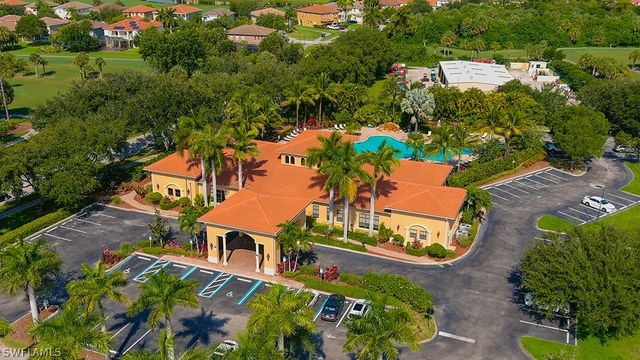 1384 Birdie DR, Naples, FL 34120