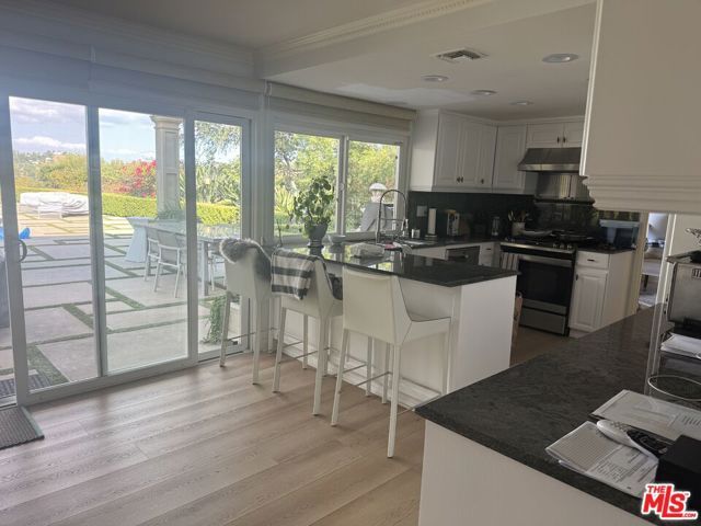 4230 Park Alisal, Calabasas, CA 91302