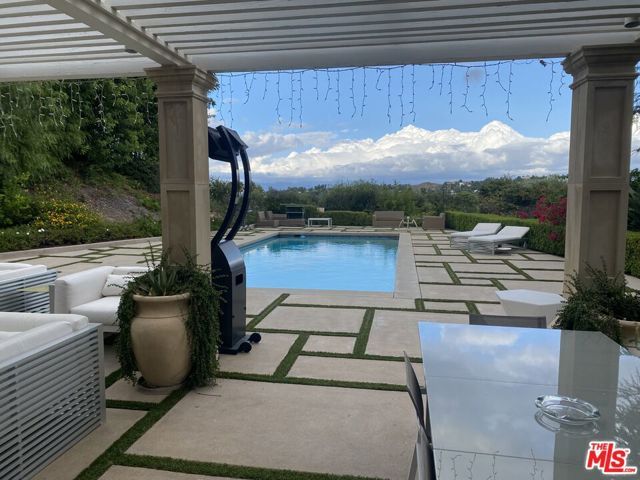 4230 Park Alisal, Calabasas, CA 91302