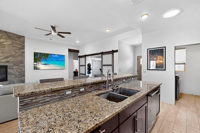 900 PASEO LOS COYOTES, Bernalillo, NM 87004