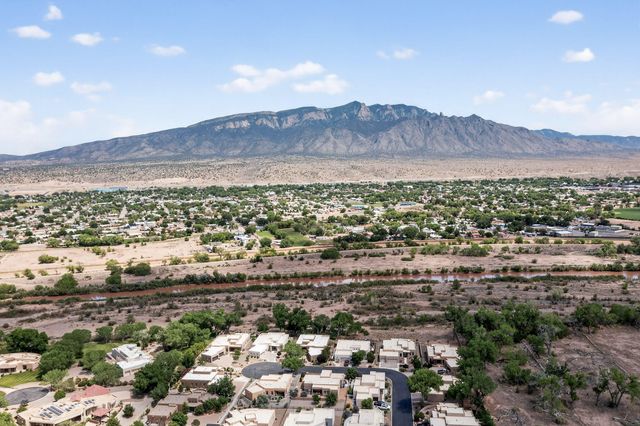 900 PASEO LOS COYOTES, Bernalillo, NM 87004
