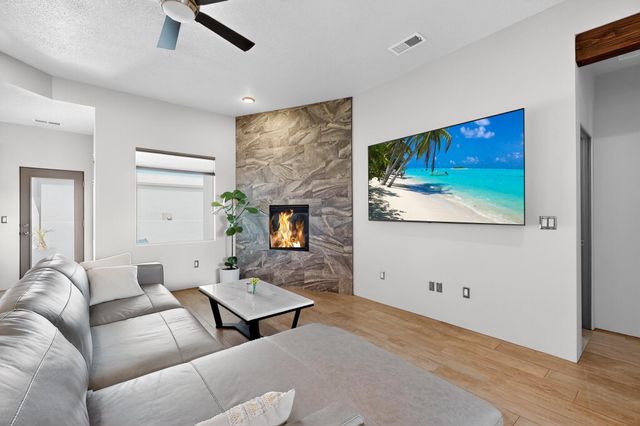 900 PASEO LOS COYOTES, Bernalillo, NM 87004