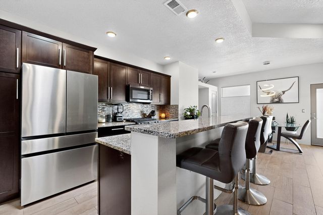 900 PASEO LOS COYOTES, Bernalillo, NM 87004