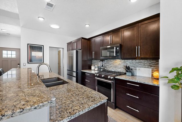 900 PASEO LOS COYOTES, Bernalillo, NM 87004