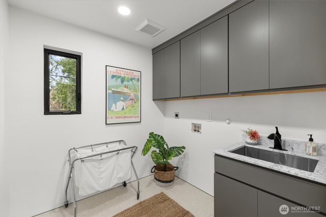 11340 23rd Avenue NE, Seattle, WA 98125