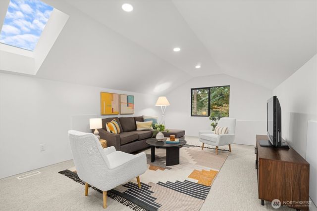 11340 23rd Avenue NE, Seattle, WA 98125
