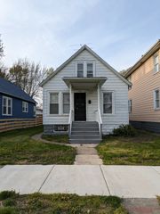 656 W 116th Place, Chicago, IL 60628