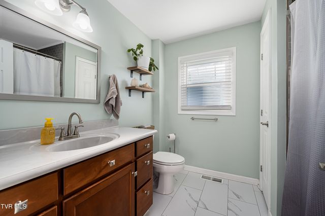 1233 Pine Street, Kingsport, TN 37664