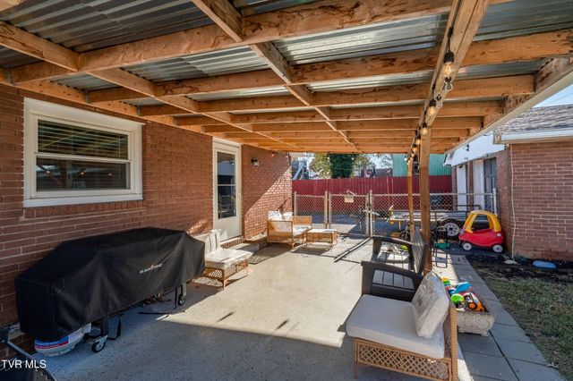 1233 Pine Street, Kingsport, TN 37664