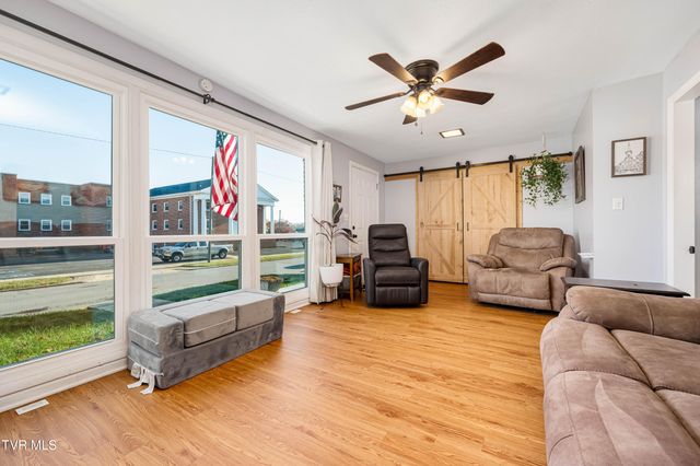 1233 Pine Street, Kingsport, TN 37664