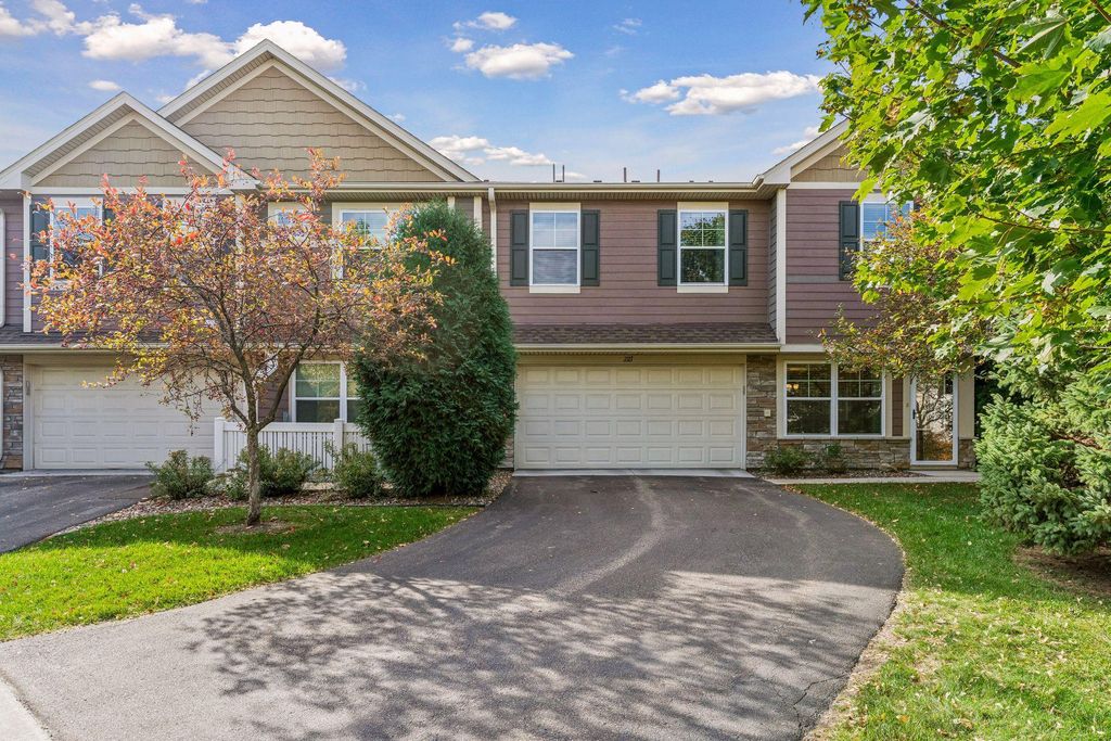 2117 Cedar Grove Trail, Eagan, MN 55122 — photo 2
