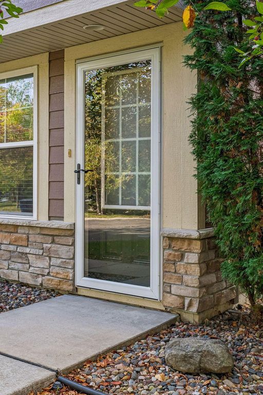 2117 Cedar Grove Trail, Eagan, MN 55122 — photo 5