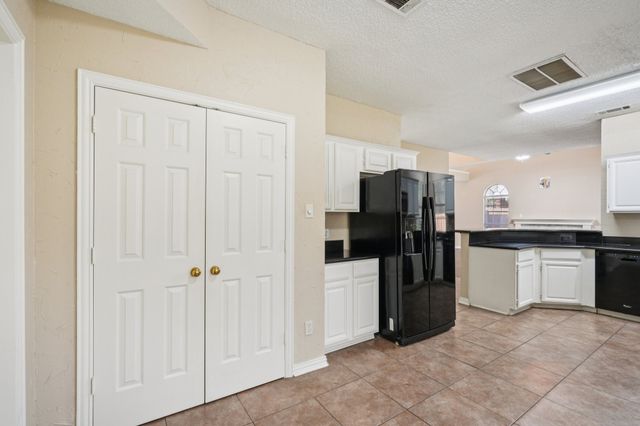 9354 Riverwalk Lane, Irving, TX 75063