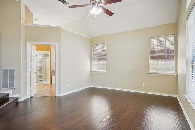 9354 Riverwalk Lane, Irving, TX 75063