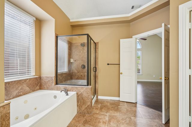 9354 Riverwalk Lane, Irving, TX 75063