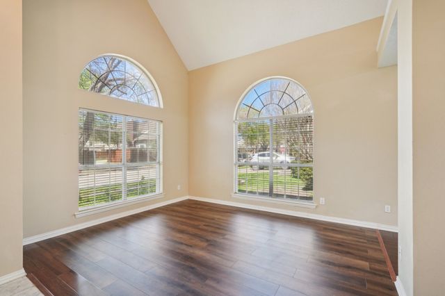 9354 Riverwalk Lane, Irving, TX 75063