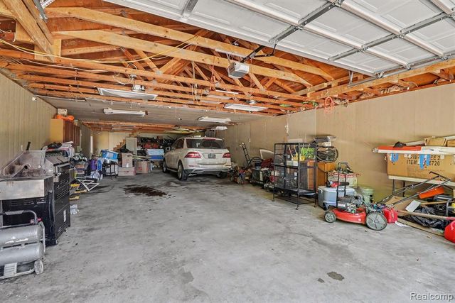 235 Alberta Street, Auburn Hills, MI 48326