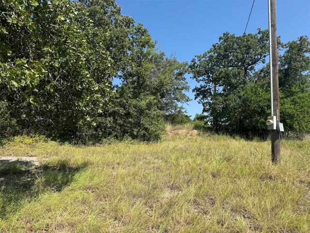 3264 Fruitland Road, Bowie, TX 76230