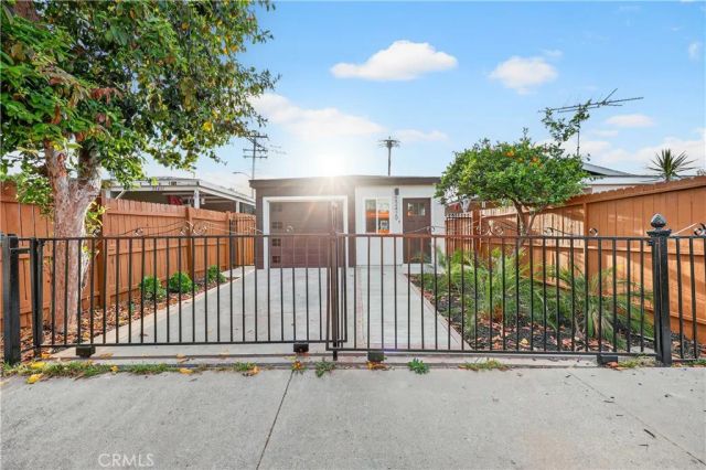 22429 Ibex, Hawaiian Gardens, CA 90716