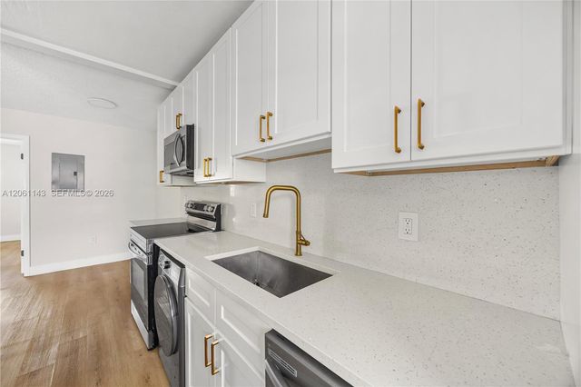 1720 Cleveland St 203W, Hollywood, FL 33020
