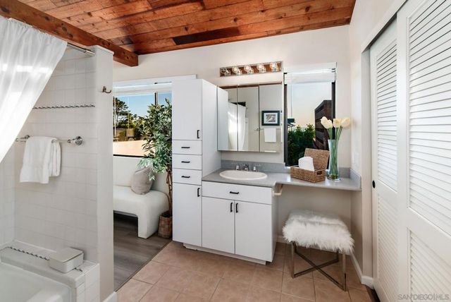 219 11th Street, Del Mar, CA 92014