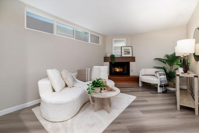 219 11th Street, Del Mar, CA 92014