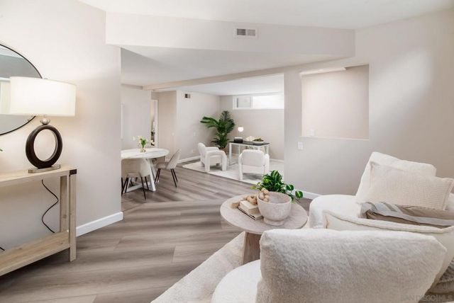 219 11th Street, Del Mar, CA 92014