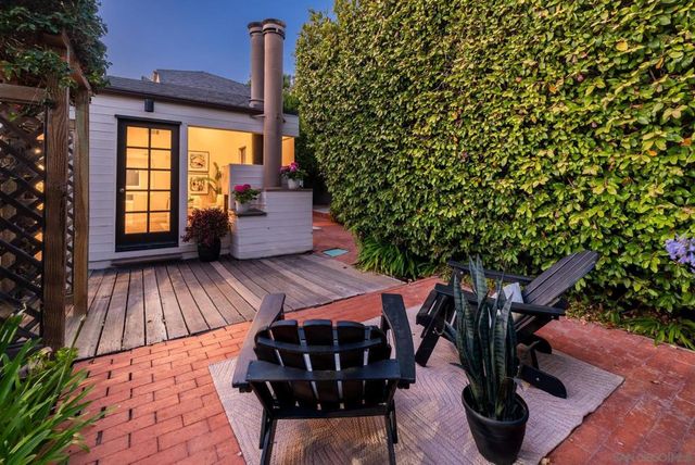 219 11th Street, Del Mar, CA 92014
