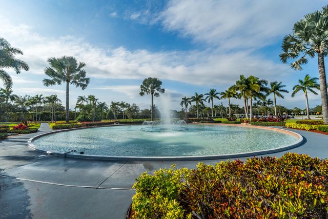 200 Dorset E, Boca Raton, FL 33434