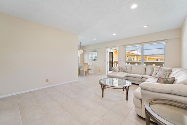 200 Dorset E, Boca Raton, FL 33434