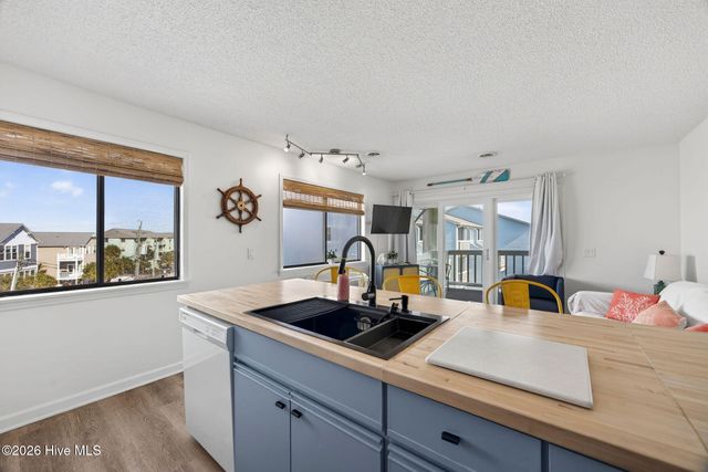 1618 Canal Drive Apt C45, Carolina Beach, NC 28428