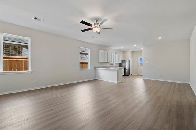 10803 Hickory Lane, Beasley, TX 77417