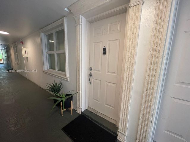 3245 Virginia St 39, Miami, FL 33133