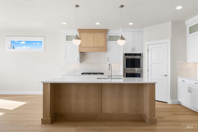 9528 Green Cottage Ave, Kuna, ID 83634