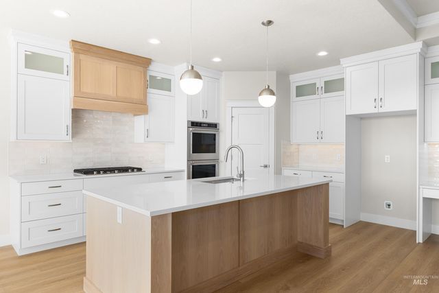 9528 Green Cottage Ave, Kuna, ID 83634