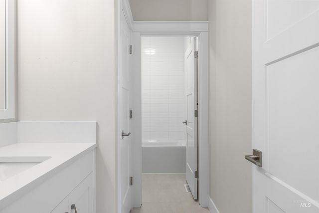 9528 Green Cottage Ave, Kuna, ID 83634