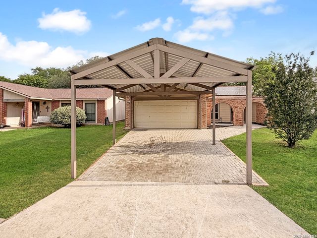 6927 SUNSET VILLAGE DR, San Antonio, TX 78249