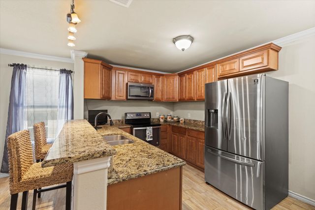 2914 Victorian Forest Drive, Dallas, TX 75227