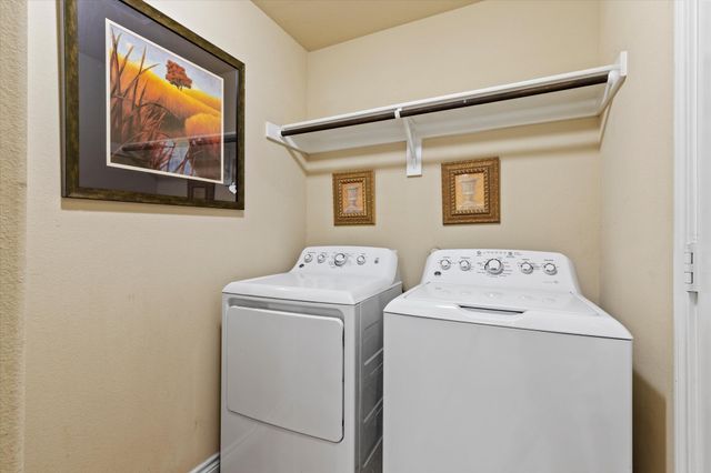 2914 Victorian Forest Drive, Dallas, TX 75227