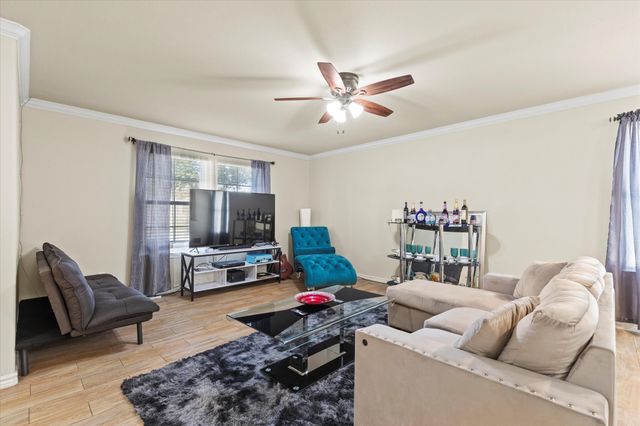 2914 Victorian Forest Drive, Dallas, TX 75227