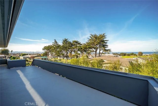 3020 Ironwood Avenue, Morro Bay, CA 93442