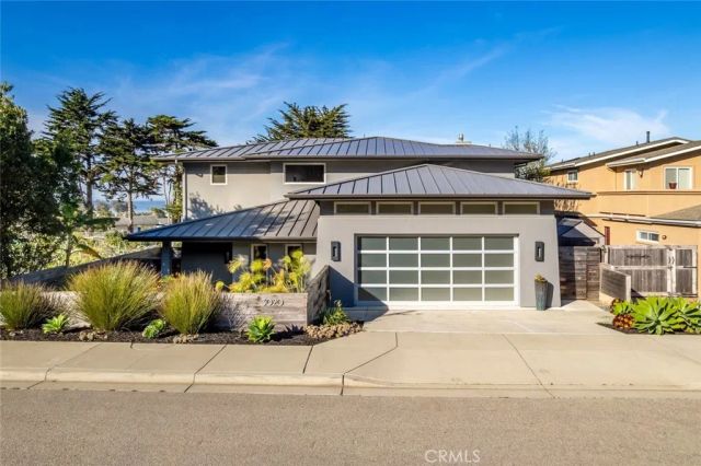 3020 Ironwood Avenue, Morro Bay, CA 93442