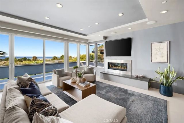 3020 Ironwood Avenue, Morro Bay, CA 93442