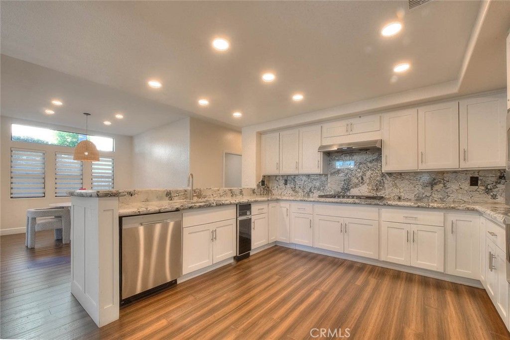 Image 11 of property listing at 3171 Diamond View, Corona, CA 92882
