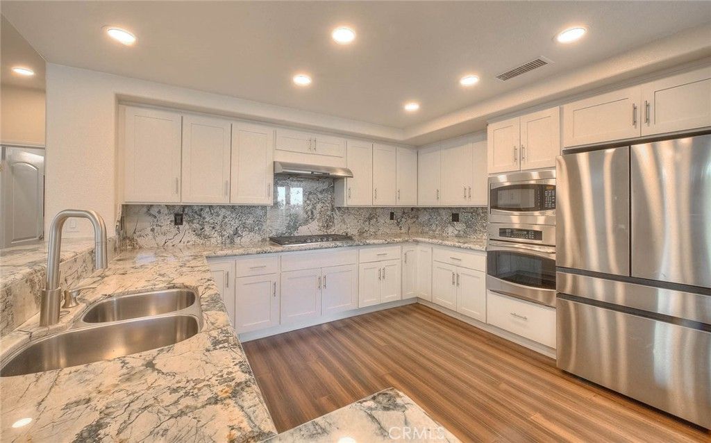 Image 13 of property listing at 3171 Diamond View, Corona, CA 92882